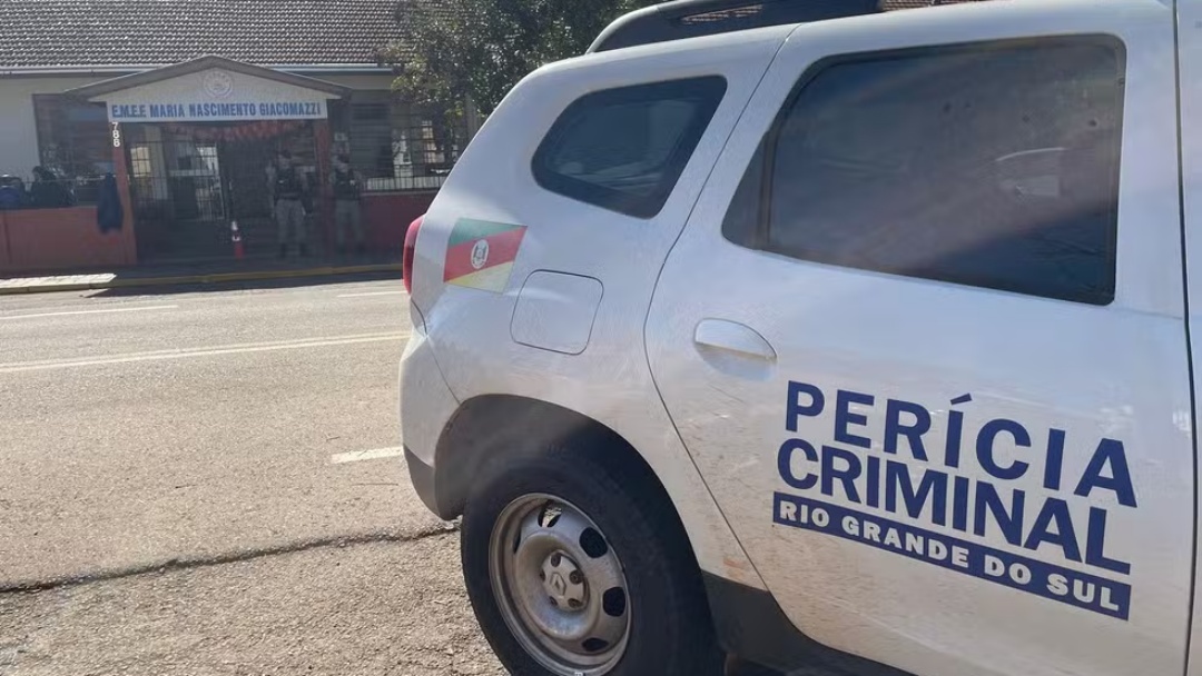 Crian&ccedil;a morre e outras duas ficam feridas ap&oacute;s adolescente invadir escola com faca