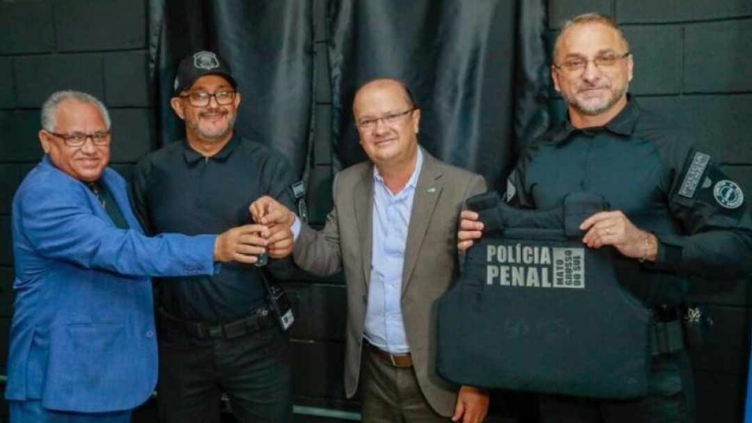 Pres&iacute;dio de Dourados recebe espingardas e pistolas para refor&ccedil;ar seguran&ccedil;a   