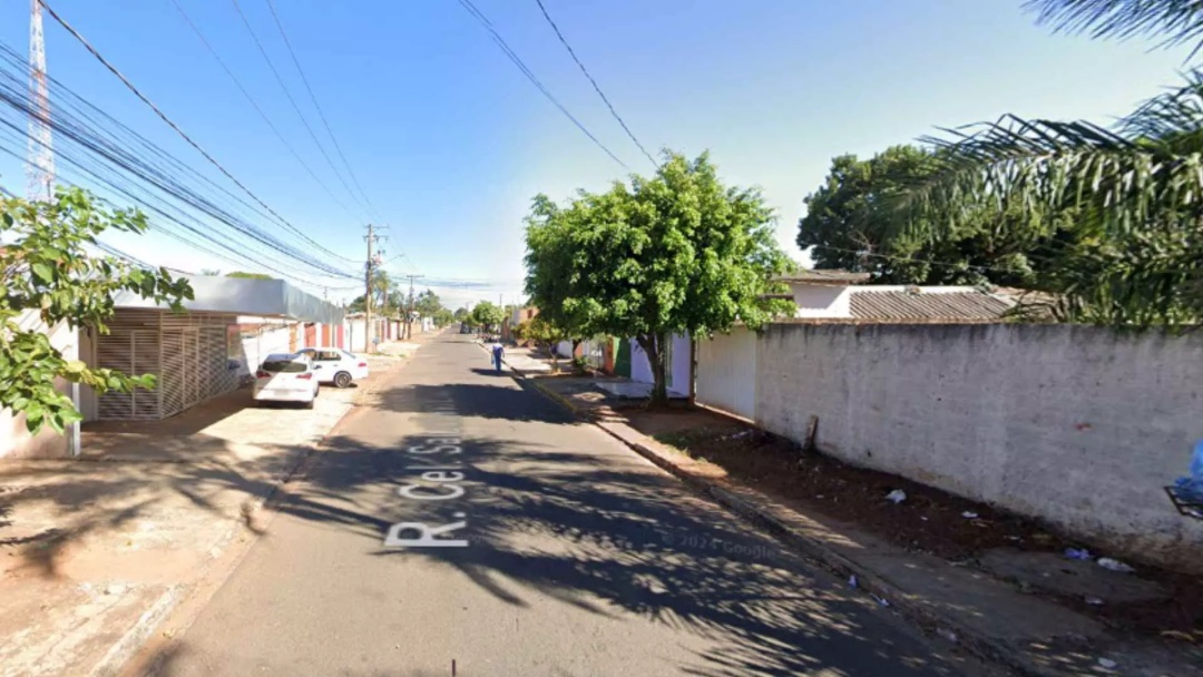 Briga generalizada entre usu&aacute;rios de drogas termina com um esfaqueado no Tiradentes