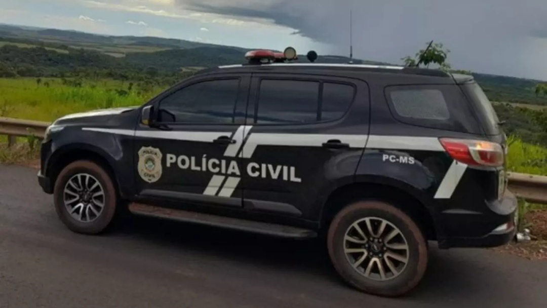 Homem &eacute; preso ap&oacute;s quebrar costelas da esposa e fugir com filho em Ponta Por&atilde;