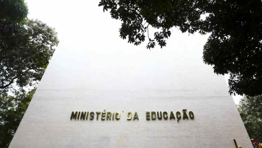 MEC publica portaria que regulamenta as novas regras do EaD