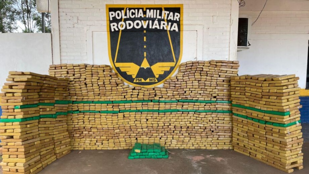 Pol&iacute;cia Militar Rodovi&aacute;ria apreende 4 toneladas de maconha no fim de semana   