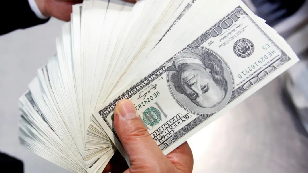 Dólar sobe para R$ 5,58 com o agravamento de tensões com EUA
