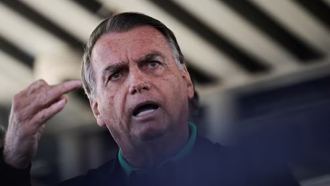 Jair Bolsonaro é alvo de operação da PF e passará a usar tornozeleira eletrônica