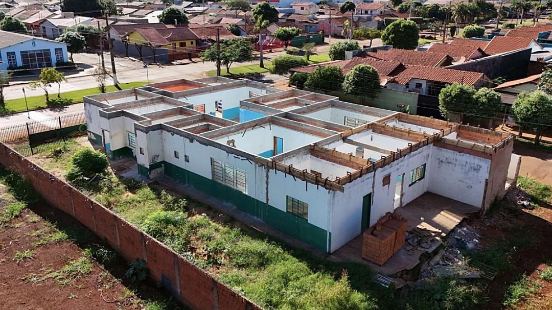Prefeitura licita reconstru&ccedil;&atilde;o de creche interditada h&aacute; 9 meses