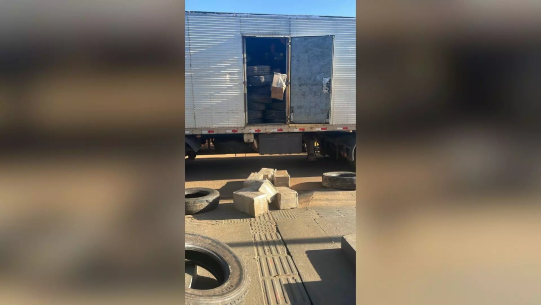 PRF apreende quase uma tonelada e meia de maconha em rodovia de Água Clara