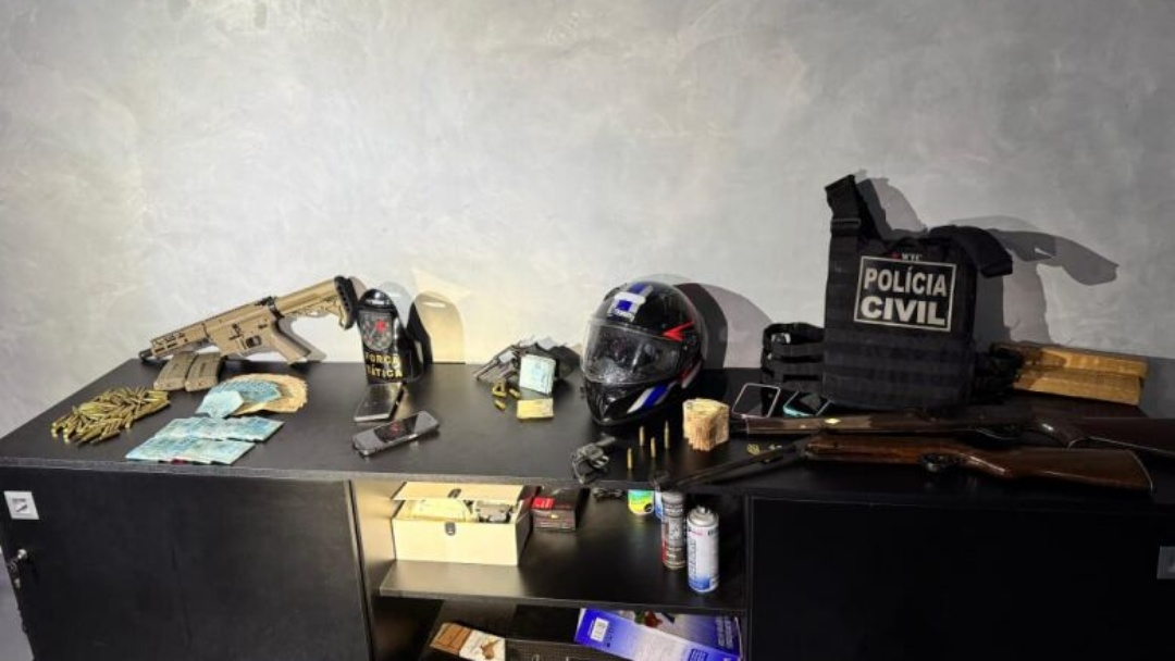 Trio que sequestrou e extorquiu família na fronteira é preso e fuzil apreendido