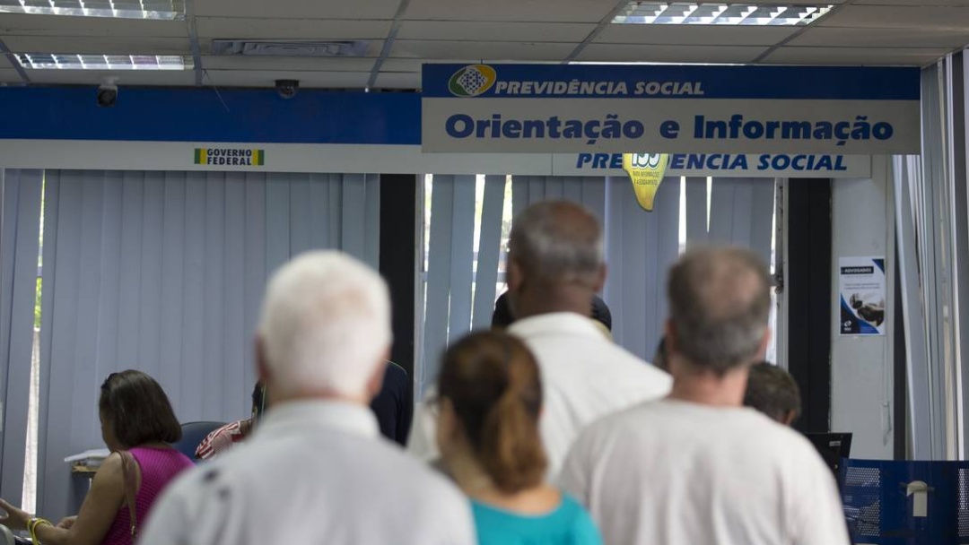 Justiça recebe avalanche de ações de aposentados contra descontos indevidos