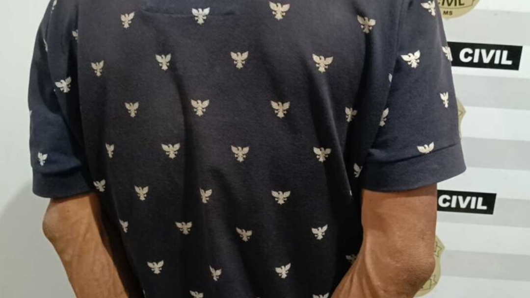 Após furtar bebidas pela segunda vez no mesmo dia, homem é preso