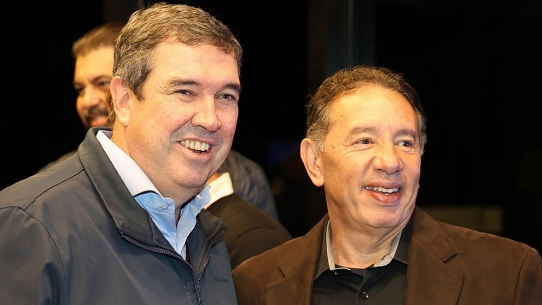Riedel e Gerson entregam asfalto da Estrada Adão Claro no Capão Bonito hoje