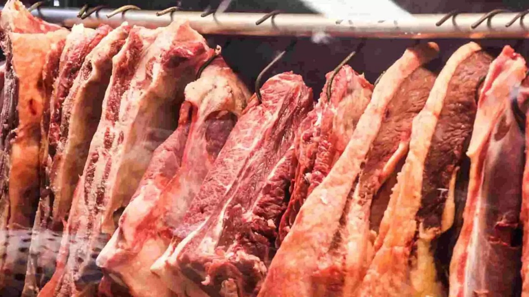 Ao meio do &lsquo;tarifa&ccedil;o&rsquo;, O M&eacute;xico ultrapassa EUA como 2&ordm; maior comprador da carne brasileira