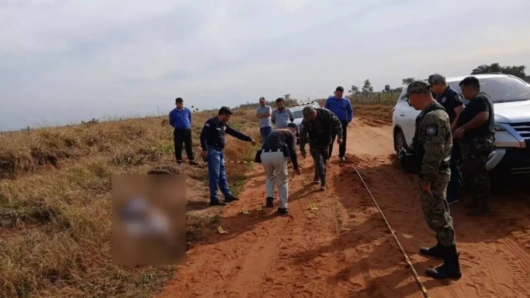 Homem encontrado amarrado na fronteira com MS é brasileiro e foi executado com 30 tiros