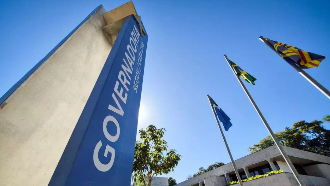 Decreto do governo corta despesas em 25% para reequilibrar contas publicas