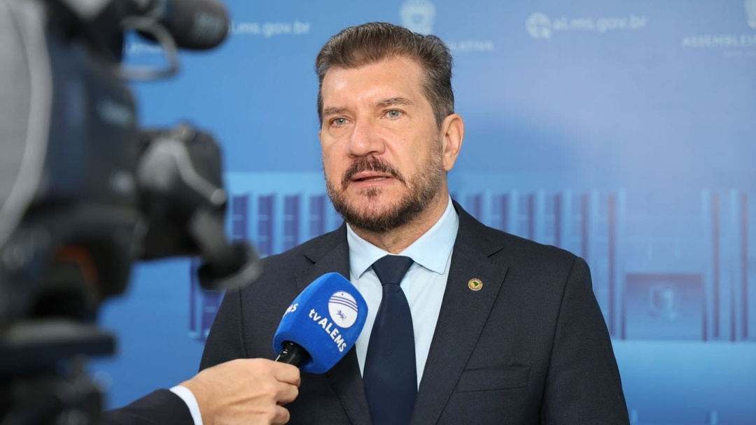 Vander Loubet anuncia sa&iacute;da do PT da base do governo Riedel ap&oacute;s apoio a Bolsonaro