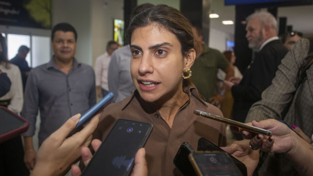 Pol&iacute;ticos de MS debatem &#039;briga&#039; entre Camila Jara e Nikolas Ferreira   