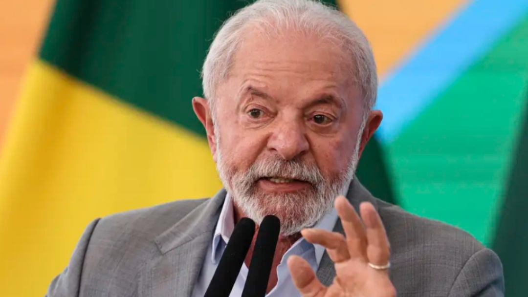 Lula diz que quem merece impeachment s&atilde;o parlamentares do motim, n&atilde;o Moraes