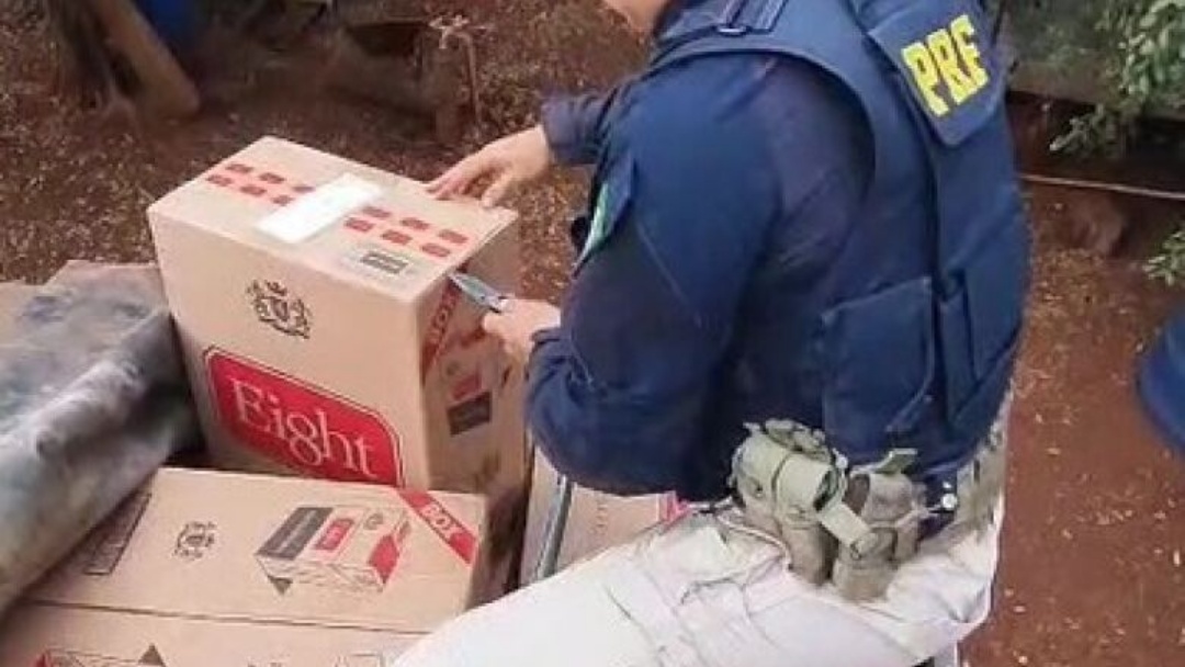 Pol&iacute;cia apreende cerca de 850 mil ma&ccedil;os de cigarros contrabandeados