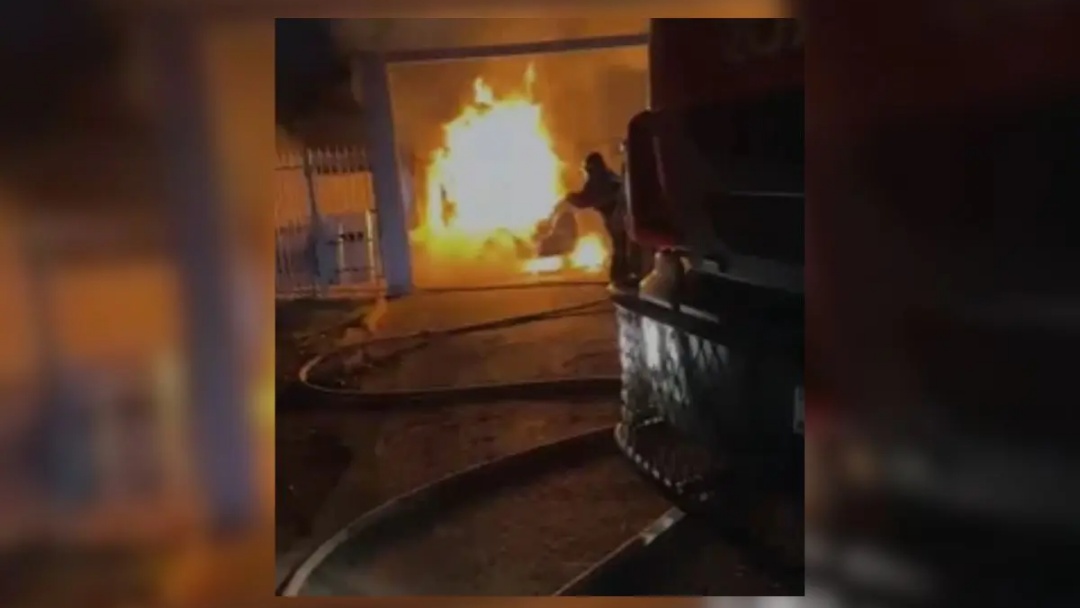 Ambulância pega fogo dentro de hospital e deixa pessoa ferida em MS