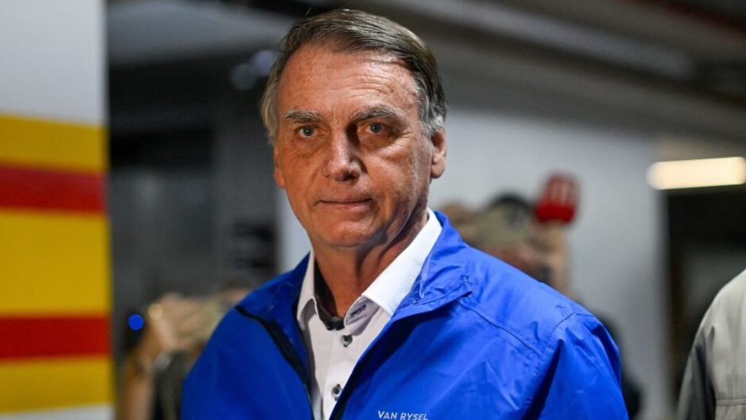 PF abre novo inqu&eacute;rito contra Bolsonaro por fake news 