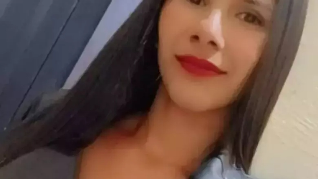 Homem confessa que matou ex-companheira com &quot;mata-le&atilde;o&quot; e enterrou corpo &agrave;s margens de rio