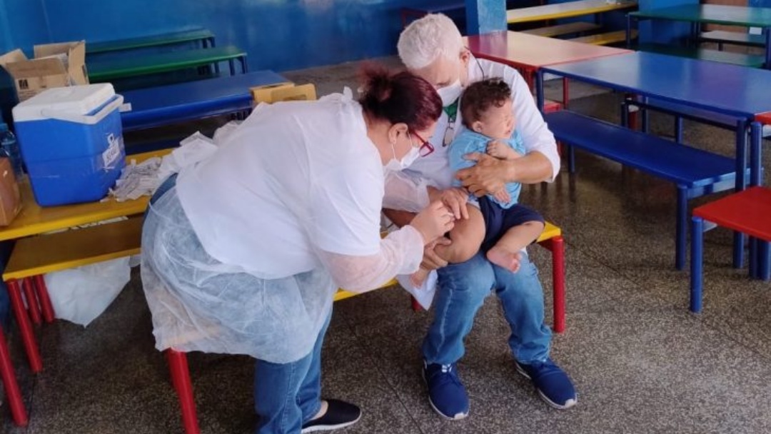 MS inicia aplica&ccedil;&atilde;o da &lsquo;dose zero&rsquo; contra sarampo para refor&ccedil;ar prote&ccedil;&atilde;o de beb&ecirc;s          