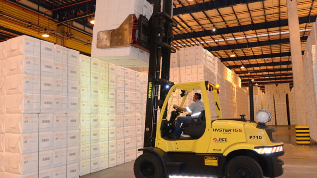 Ind&uacute;stria de MS fecha semestre com cria&ccedil;&atilde;o de quase 9 mil vagas de emprego