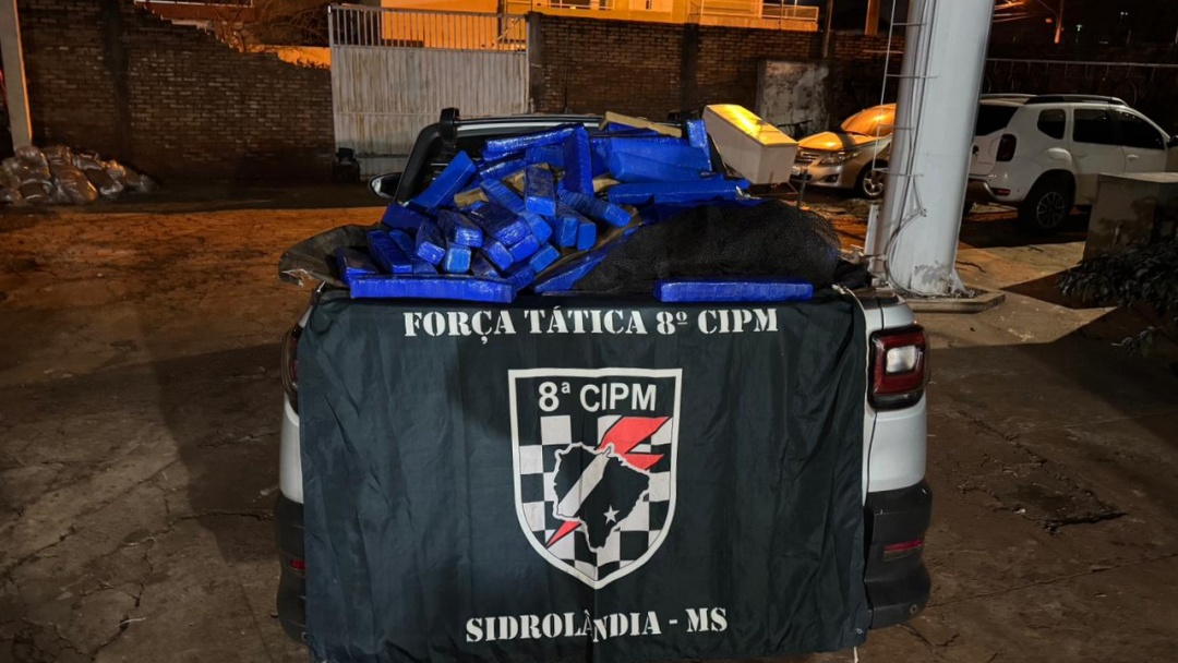 Força Tática apreende mais de 1,3 tonelada de maconha em caminhonete abandonada em Sidrolândia