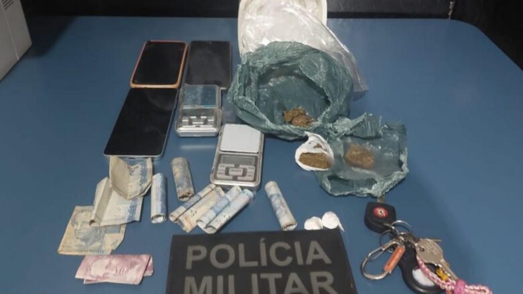 Pol&iacute;cia flagra casal traficando drogas no centro de Cassil&acirc;ndia