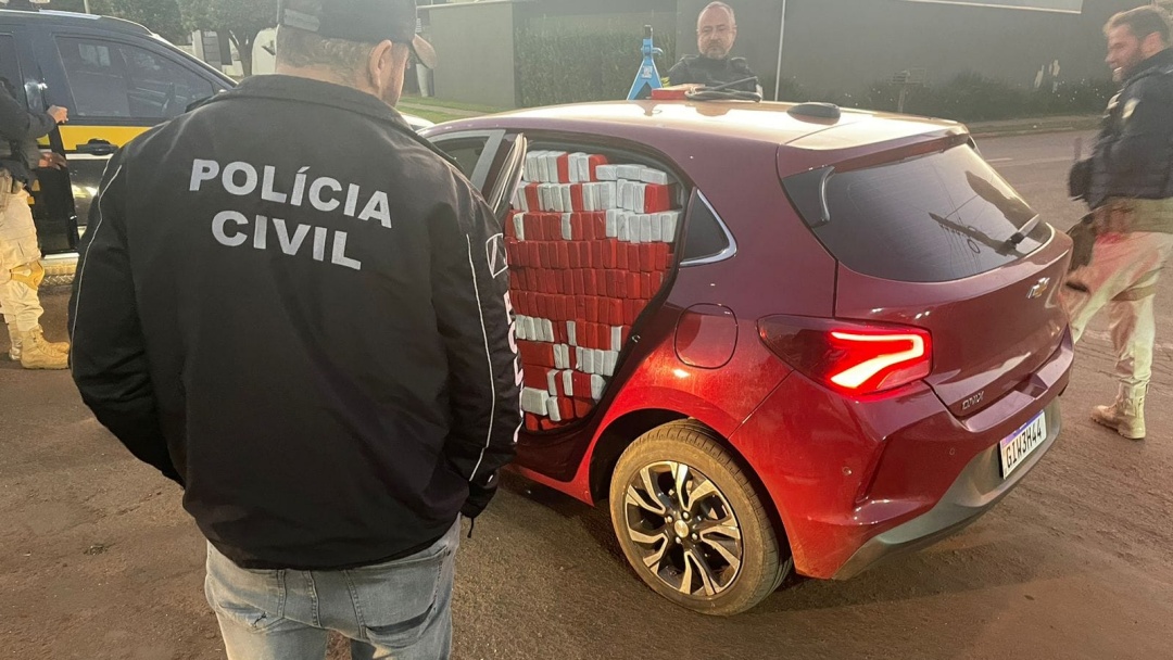 Persegui&ccedil;&otilde;es policiais em Sidrol&acirc;ndia terminam com apreens&atilde;o de quase 3 toneladas de maconha