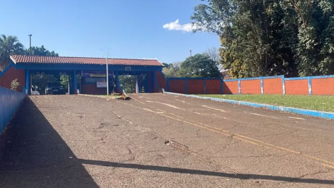 Adolescente se afoga em piscina olímpica de clube e é reanimado por bombeiros em MS