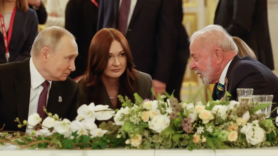 Putin diz a Lula que reuni&atilde;o com Trump foi positiva