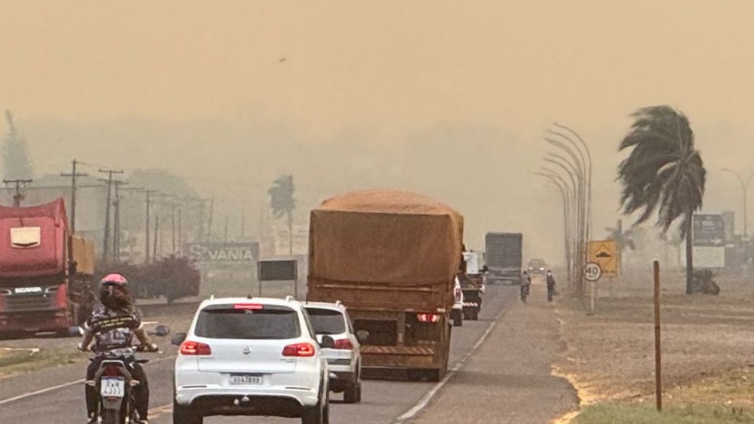 Rajadas de vento, poeira e calor&atilde;o marcam a ter&ccedil;a-feira em Sidrol&acirc;ndia