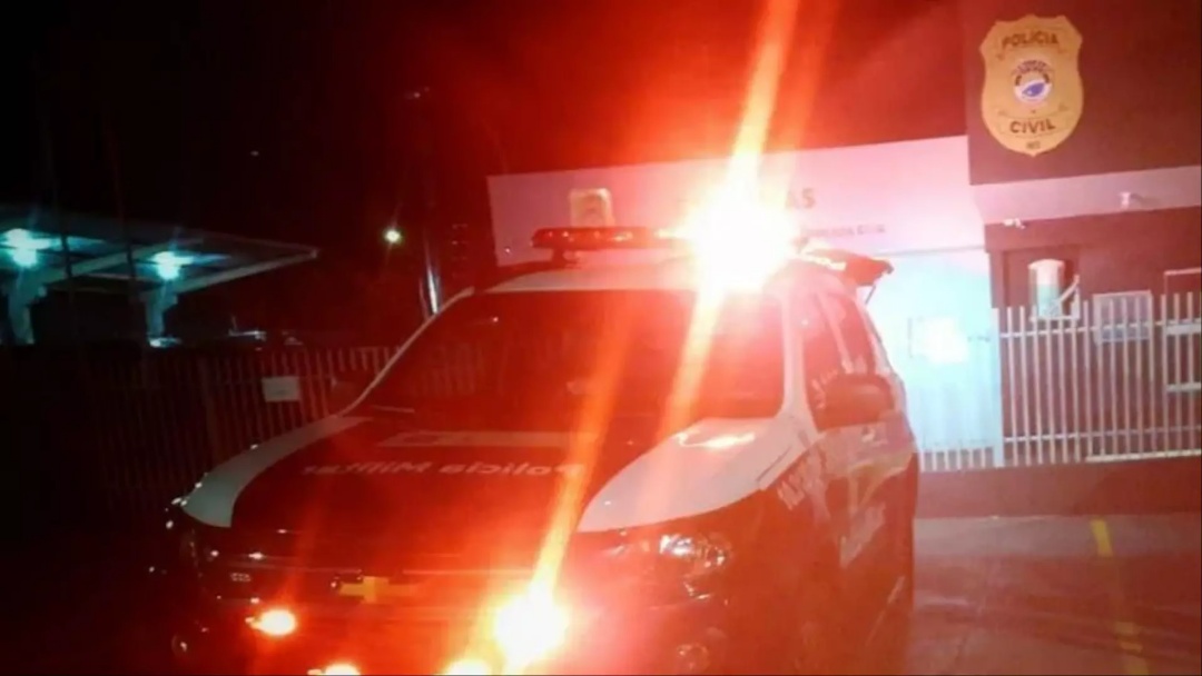 Mulher é presa após esfaquear irmã no pescoço em Costa Rica