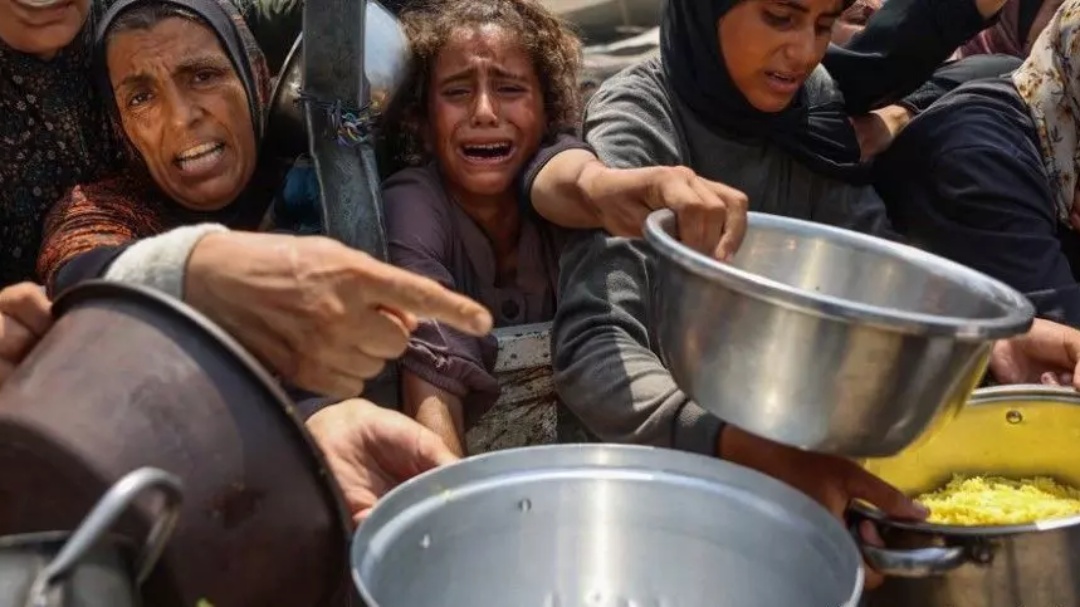 Israel faz ataques em Gaza e mata 25 pessoas, enquanto an&uacute;ncio de fome aumenta press&atilde;o