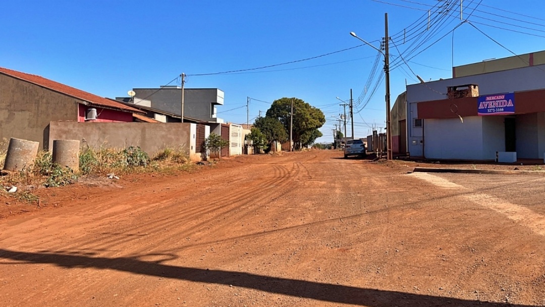 Prefeitura licita reconstru&ccedil;&atilde;o do asfalto no Cascatinha e pavimenta&ccedil;&atilde;o da Rua Adriano Ximenes