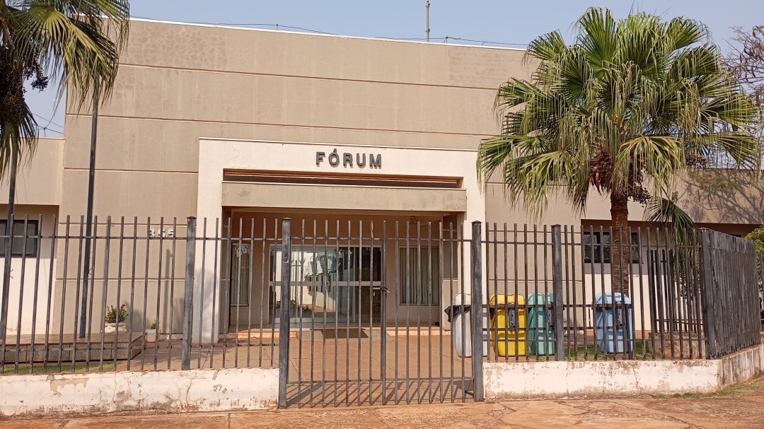 Justi&ccedil;a considera irregular a&ccedil;&atilde;o policial, anula provas e absolve rapaz acusado de tr&aacute;fico  