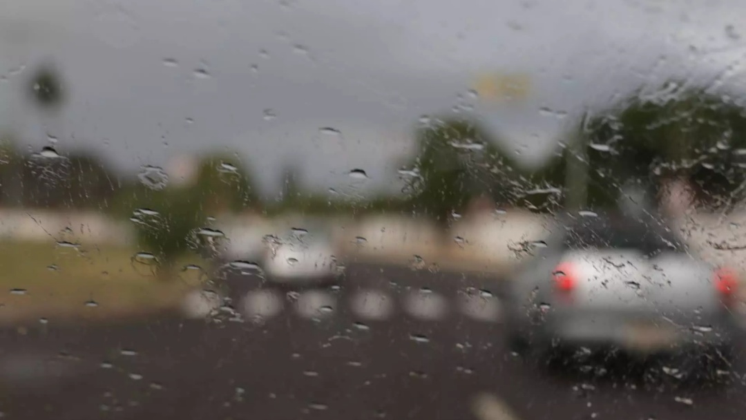 Inmet emite alerta para chuvas intensas em 39 cidades de MS