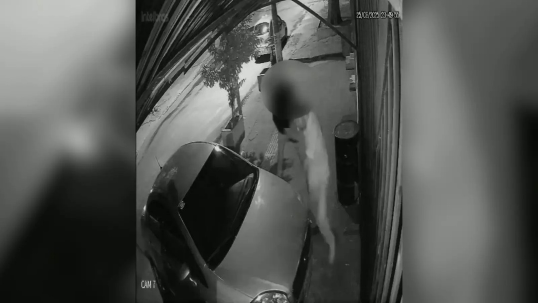 Jovem ataca homem com faca em conveniência