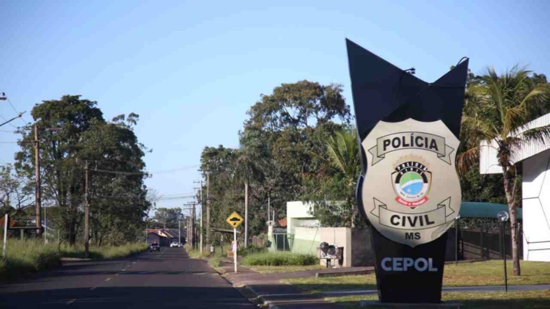 Jovem &eacute; preso ap&oacute;s esfaquear homem em conveni&ecirc;ncia de Campo Grande