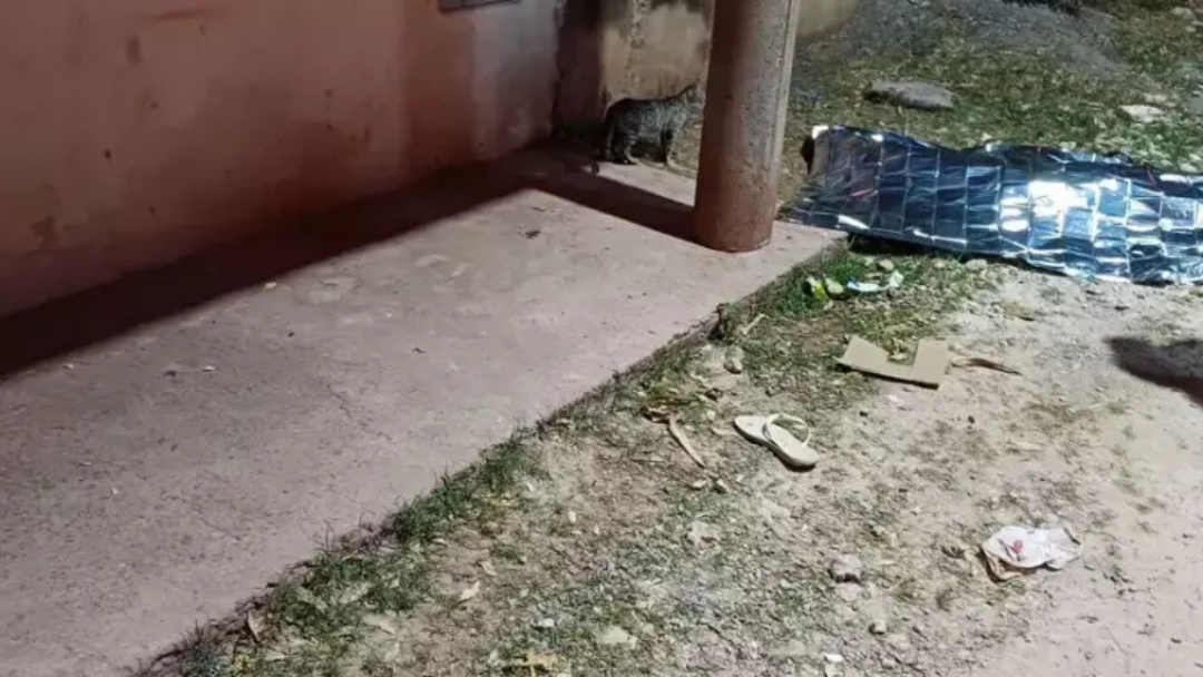 Homem é encontrado morto com sinais de violência pelo corpo