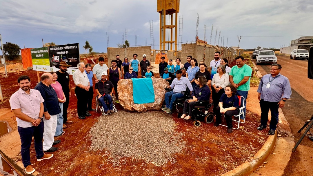 Pedra fundamental da Supera &eacute; marcada por emo&ccedil;&atilde;o de Adavilton ao recordar acidente que transformou sua trajet&oacute;ria