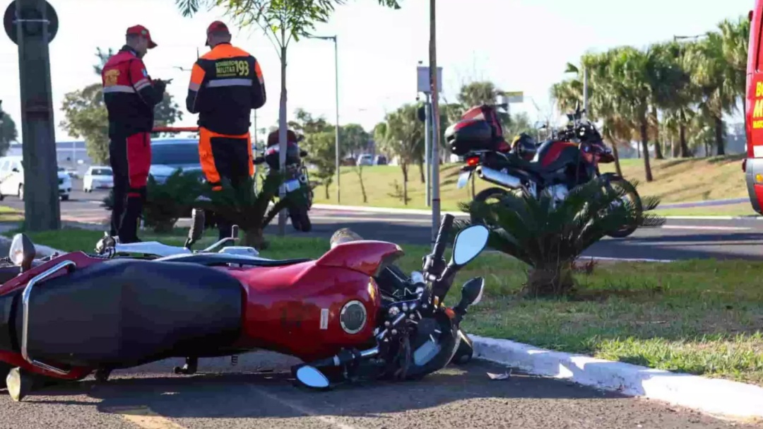 Motociclista que atropelou e matou militar reformado do Ex&eacute;rcito &eacute; indiciado por homic&iacute;dio doloso