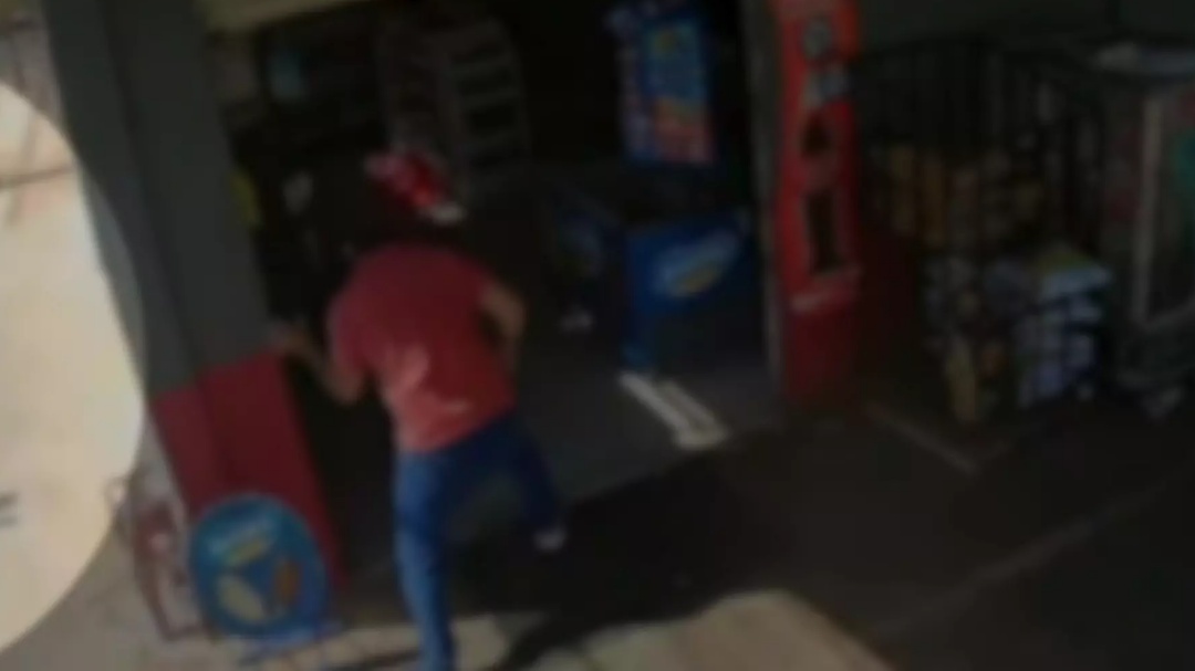 Bandidos atiram contra v&iacute;tima durante roubo de carro em Campo Grande