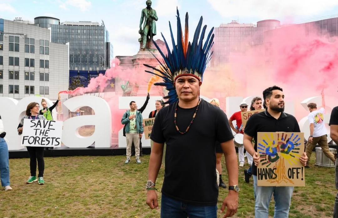 Gringo, presidente da C&acirc;mara de Sidrol&acirc;ndia, aparece em v&iacute;deo do Greenpeace ap&oacute;s protesto ind&iacute;gena na Europa