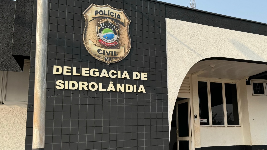 Briga entre vizinhos termina com homem esfaqueado