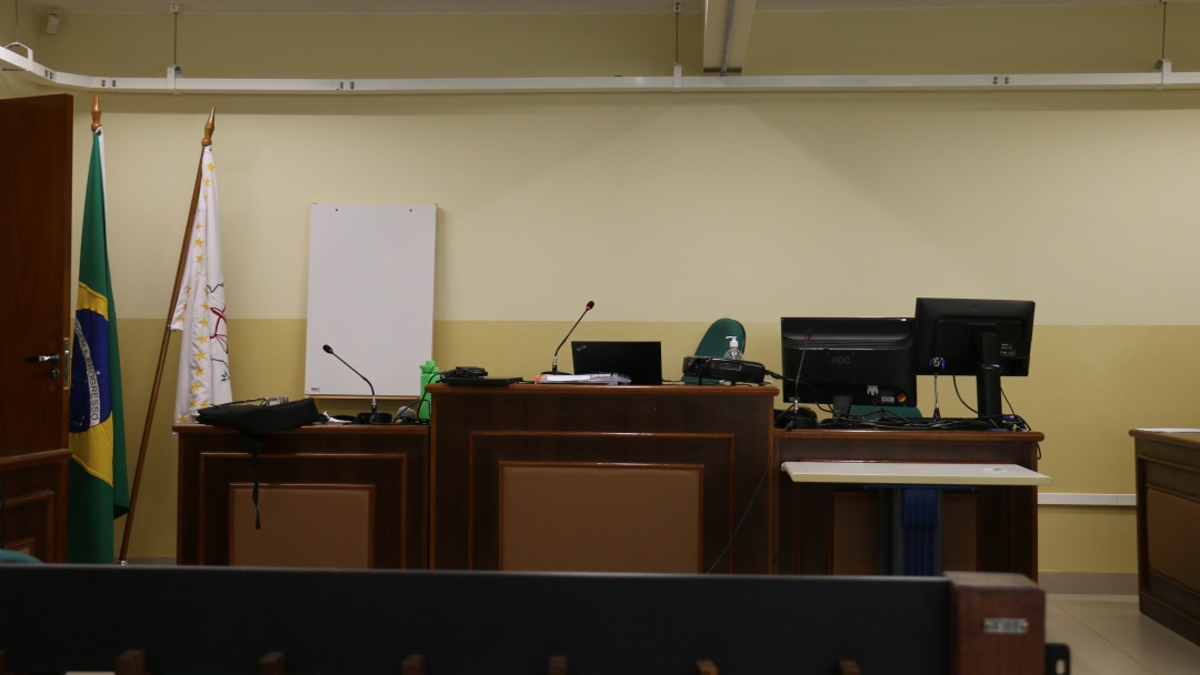 Motorista flagrado com mais de 3 toneladas de maconha &eacute; condenado a 8 anos de pris&atilde;o