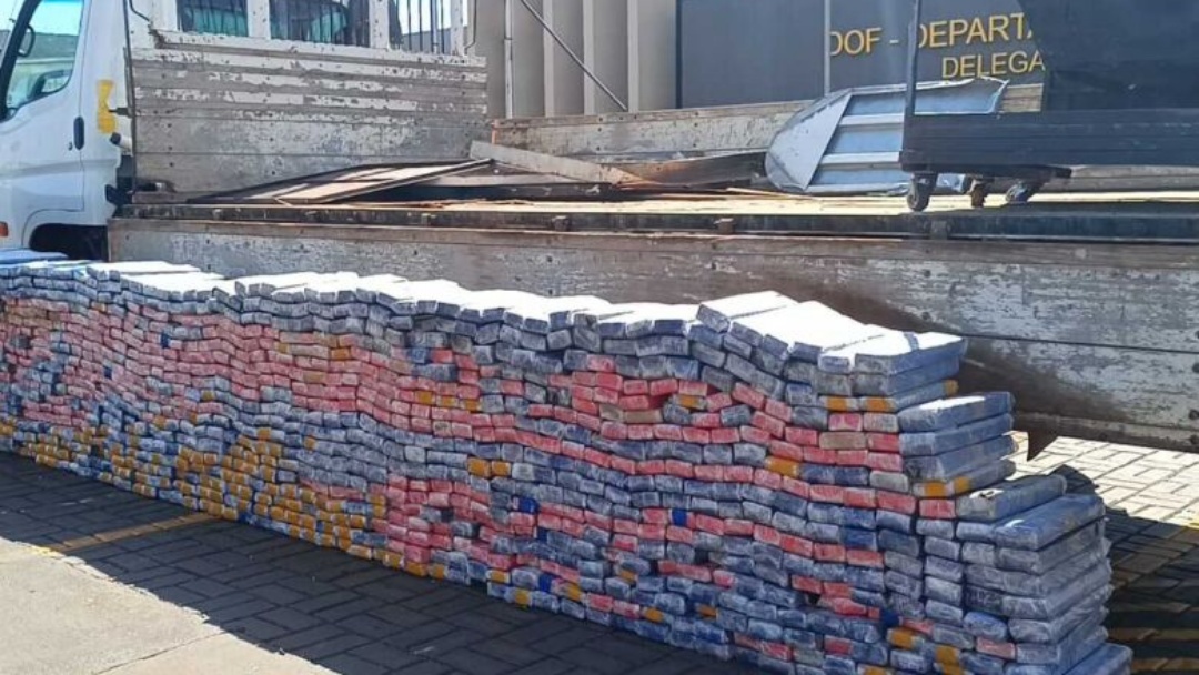 Carga de maconha apreendida em fornos de pizza pesou mais de 1,4 tonelada