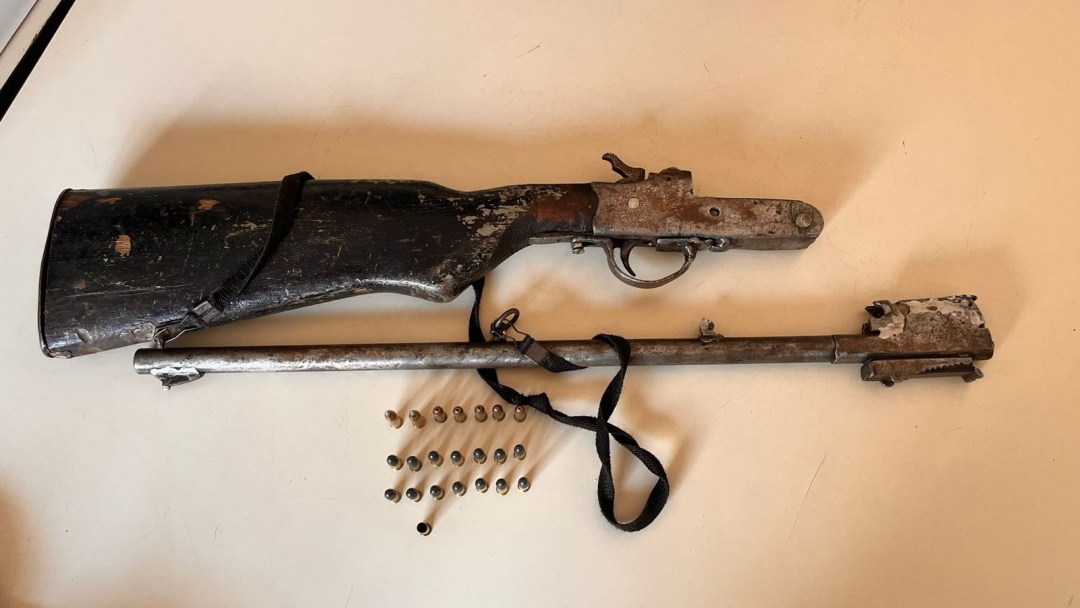 Homem é internado em estado grave após ser encontrado com tiro de espingarda na cabeça