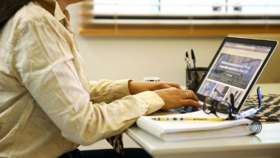 Brasileiros t&ecirc;m dificuldade para localizar e entender normas que devem cumprir, aponta pesquisa