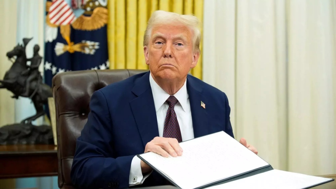 Nos EUA, Trump entra com processo de difama&ccedil;&atilde;o de US$ 15 bilh&otilde;es contra o &lsquo;NYT&rsquo;